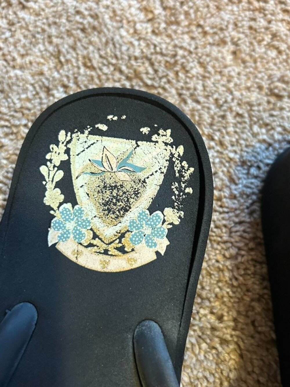Juicy Couture Women's Black Flipflops - Picture 4 of 4